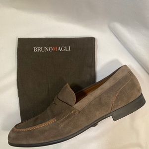 Bruno Magli Taupe Suede Men’s Loafer, Size 9, Like New!